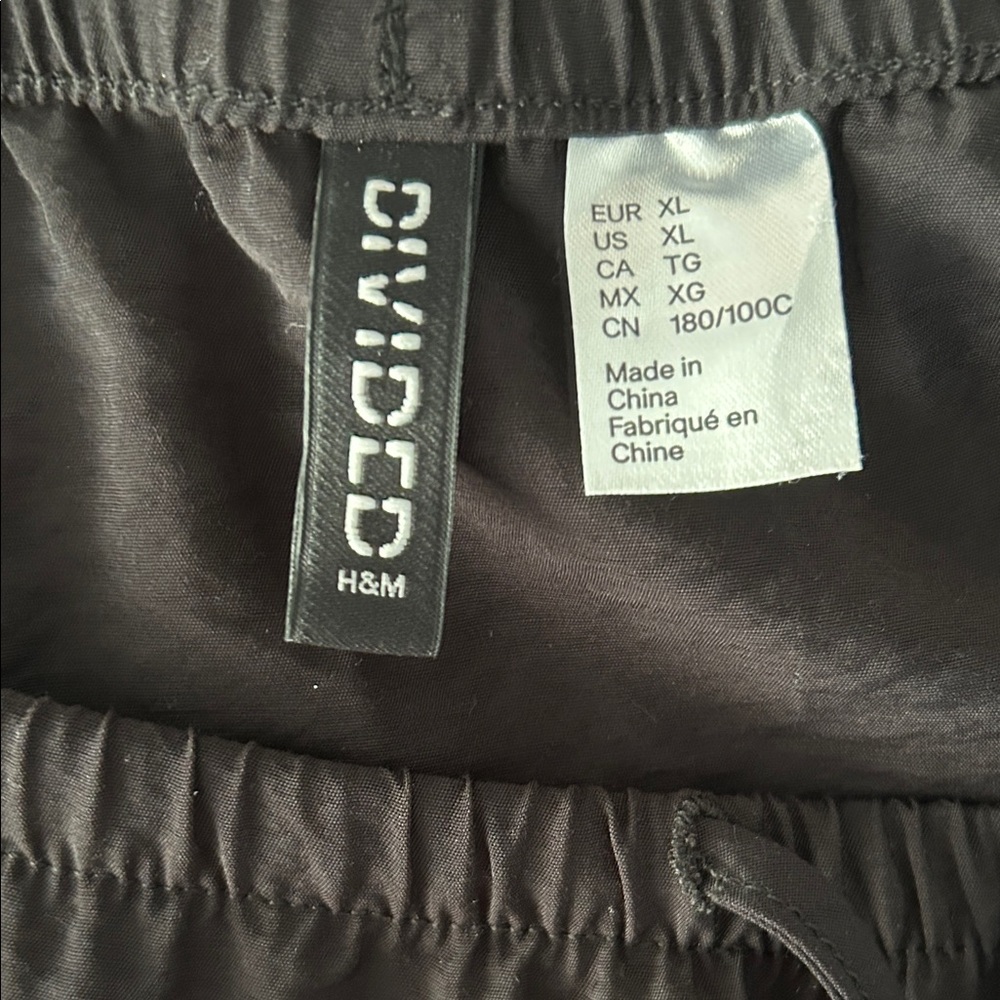 H&M TIERED MINI SKIRT - Picture 7 of 8